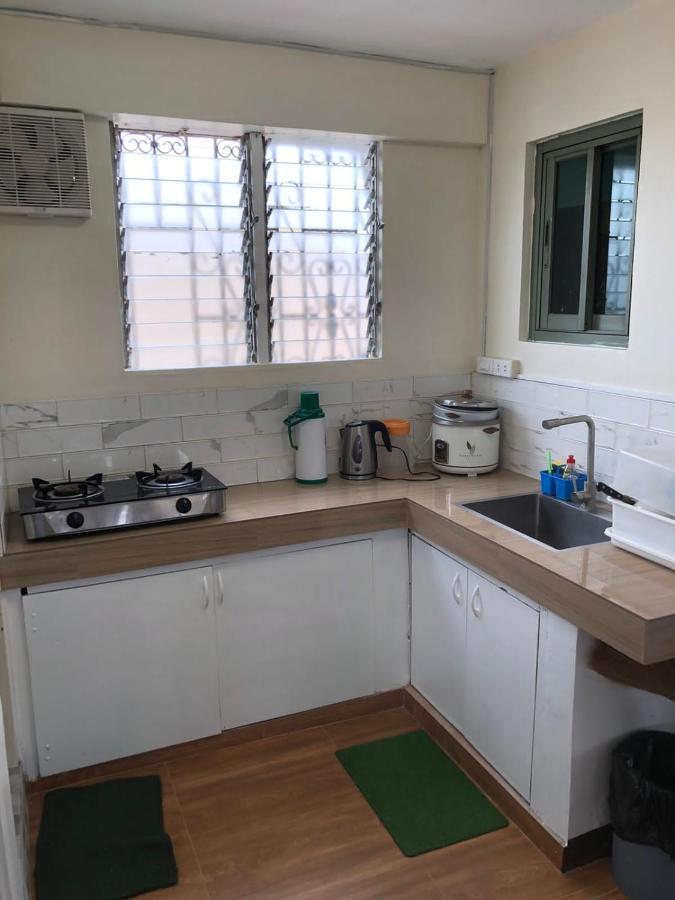 Apartment The Mansion: 18 Pax Budget Near Airport Terminal Pasay Manila