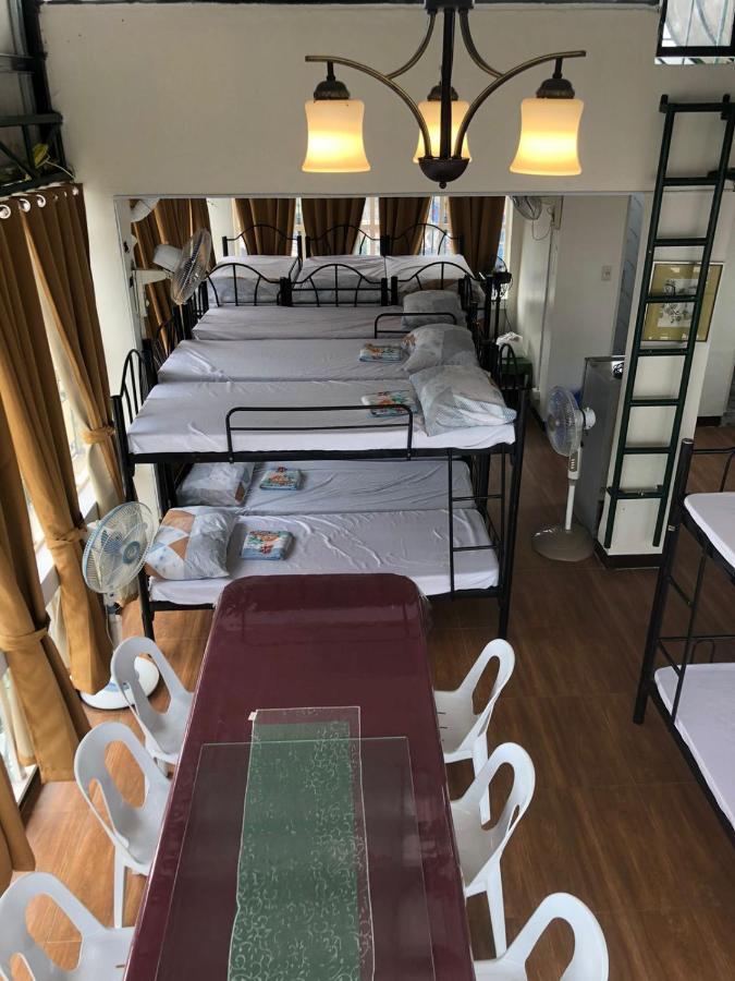 The Mansion: 18 Pax Budget Near Airport Terminal Pasay * Manila