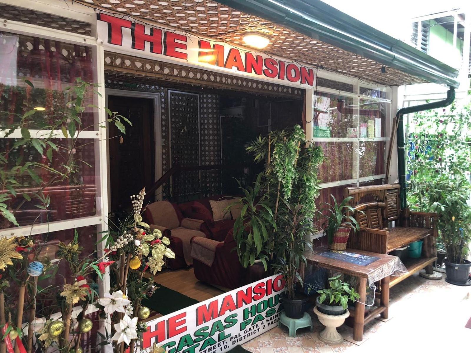 Apartment The Mansion: 18 Pax Budget Near Airport Terminal Pasay *